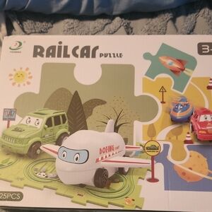 Railcar Puzzle for Kids - Green, White, Blue